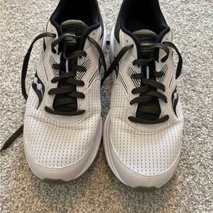 Saucony White and Black Men's Athletic Sneakers